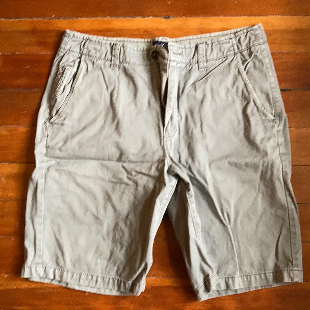Longboard shorts